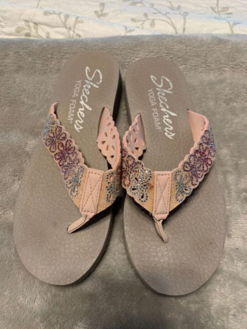 Skechers Yoga Foam Embellished Flip Flop Sandals Women's Size 7